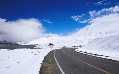 Border Crossing Tours 