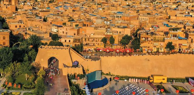 3 Days Kashgar Tashkurgan - Pamier Highway Classic Tour